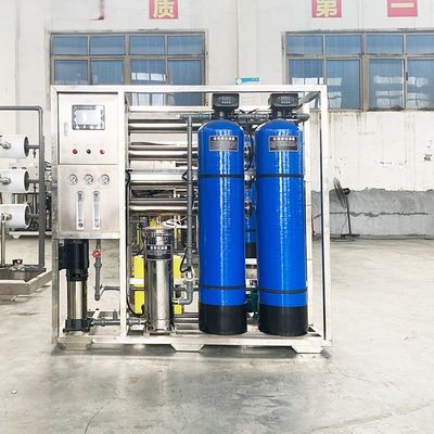 1TPH 2.1kW-380-415V 2xFRP Танки Соленая вода Водопровод с обратным осмосом