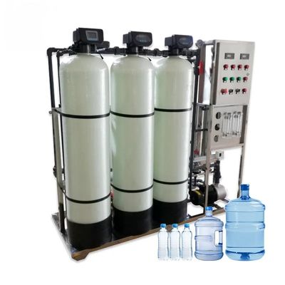 2TPH 3.0kW-380-415V 3xFRP Танки Соленая вода Водопровод с обратным осмосом