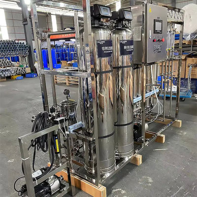 2TPH 3.0kW-380-415V 2xSS304 Танки Соленая вода Водопровод с обратным осмосом