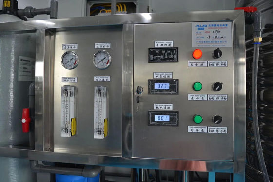 1TPH 2.1kW-380-415V 2xSS304 Танки Соленая вода Водопровод с обратным осмосом