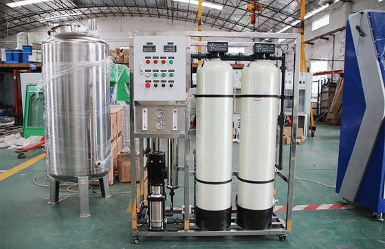 3TPH 5.5kW-380-415V 2xFRP Танки Соленая вода Водопровод с обратным осмосом