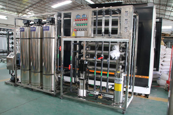 3TPH 5.5kW-380-415V 3xSS304 Танки Соленая вода Водопровод с обратным осмосом