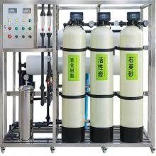 Компактная система обратного осмоса для солоноватой воды производительностью 250 л/ч