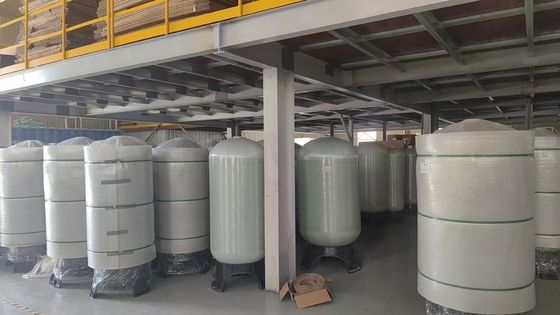 Коррозионностойкий композитный бак для очистки воды из стеклопластика, герметичный, долговечный